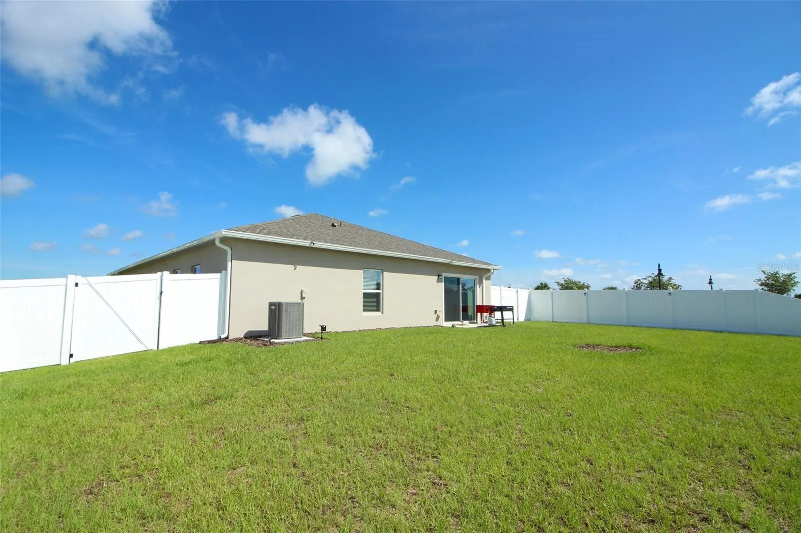 404 CITRINE LOOP