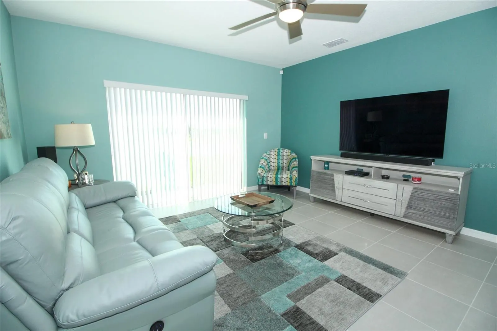 404 CITRINE LOOP