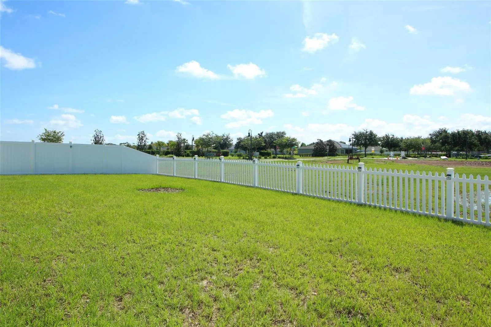 404 CITRINE LOOP