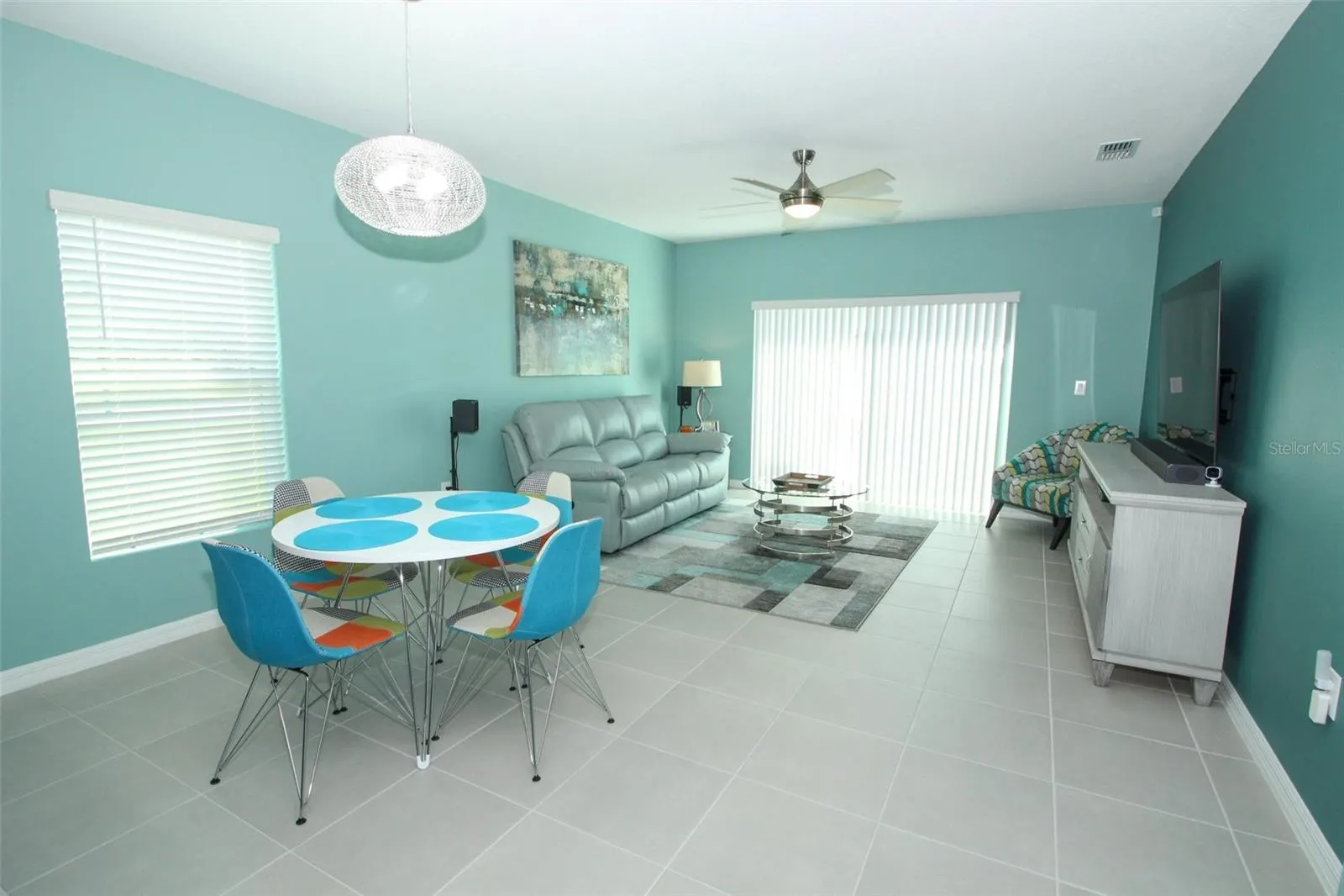 404 CITRINE LOOP