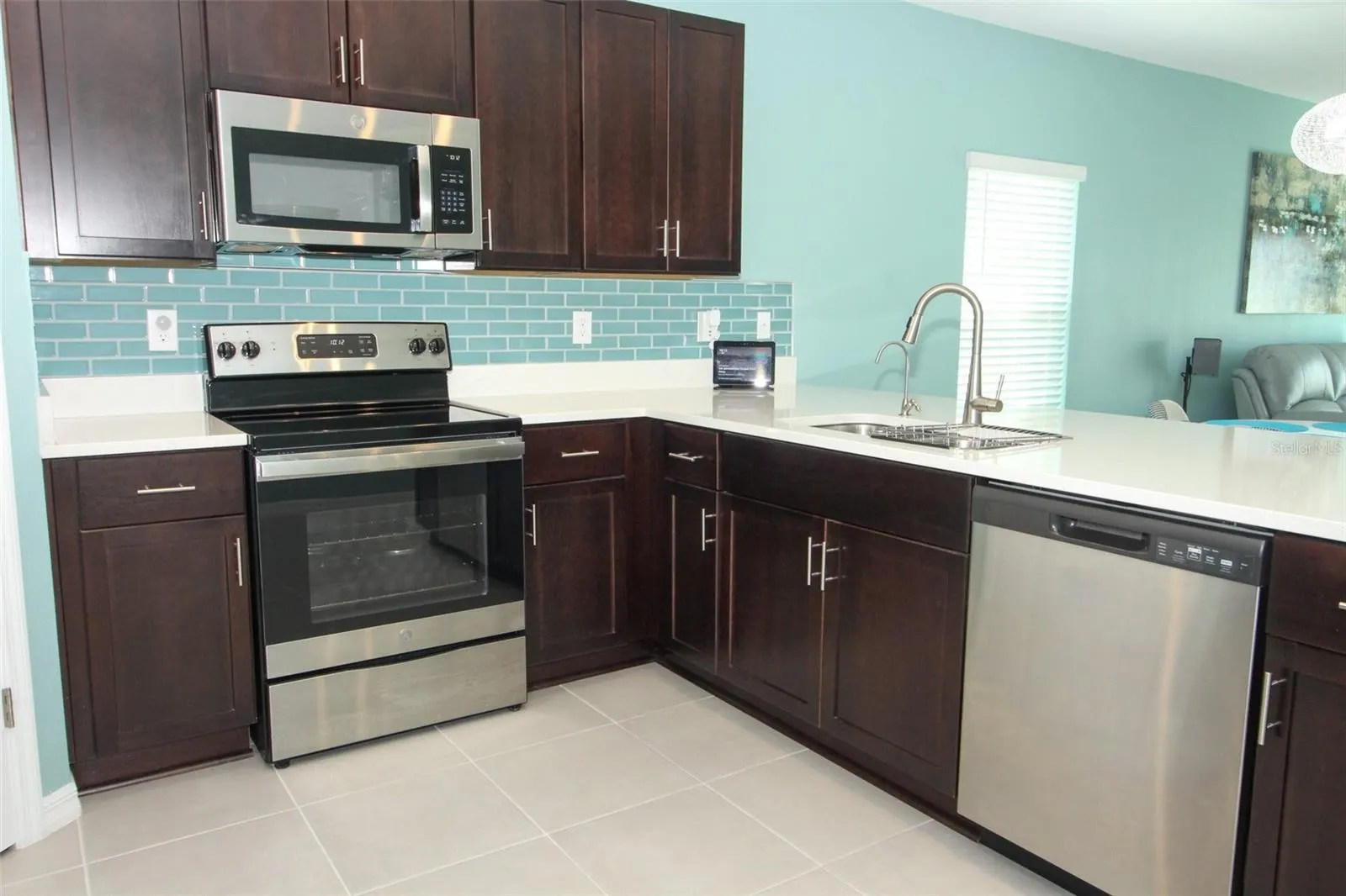 404 CITRINE LOOP