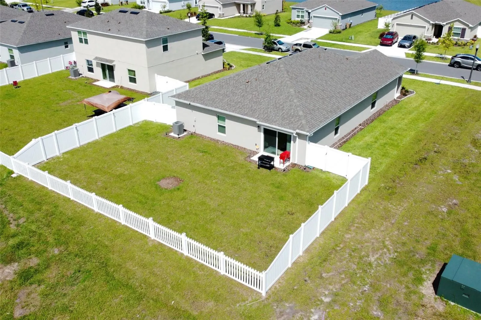 404 CITRINE LOOP