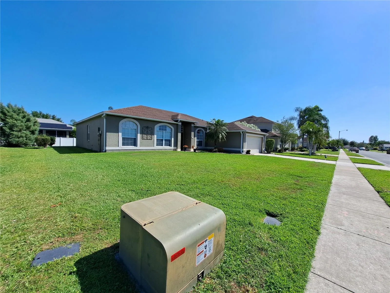 2863 MIDDLETON CIR