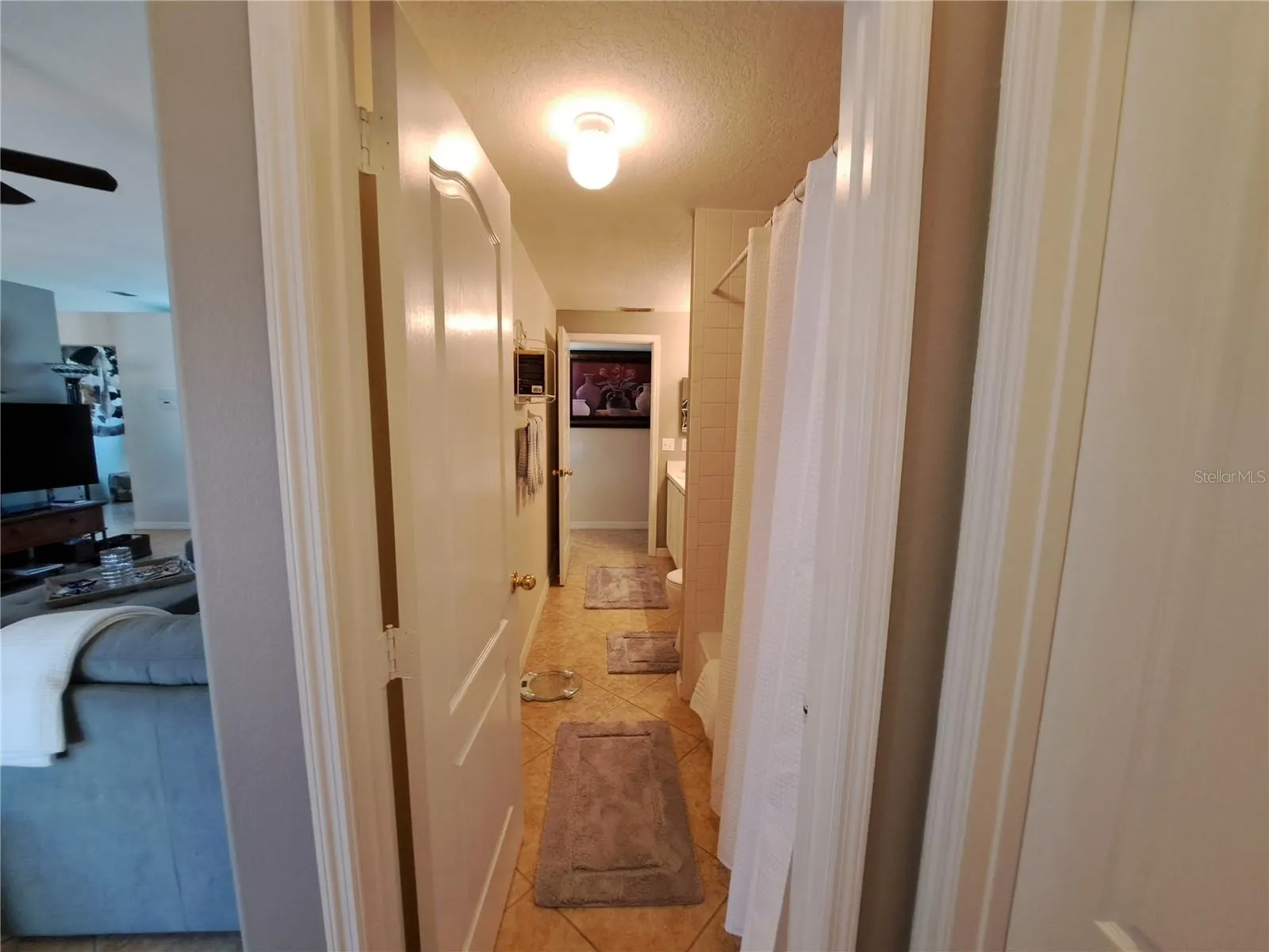 2863 MIDDLETON CIR