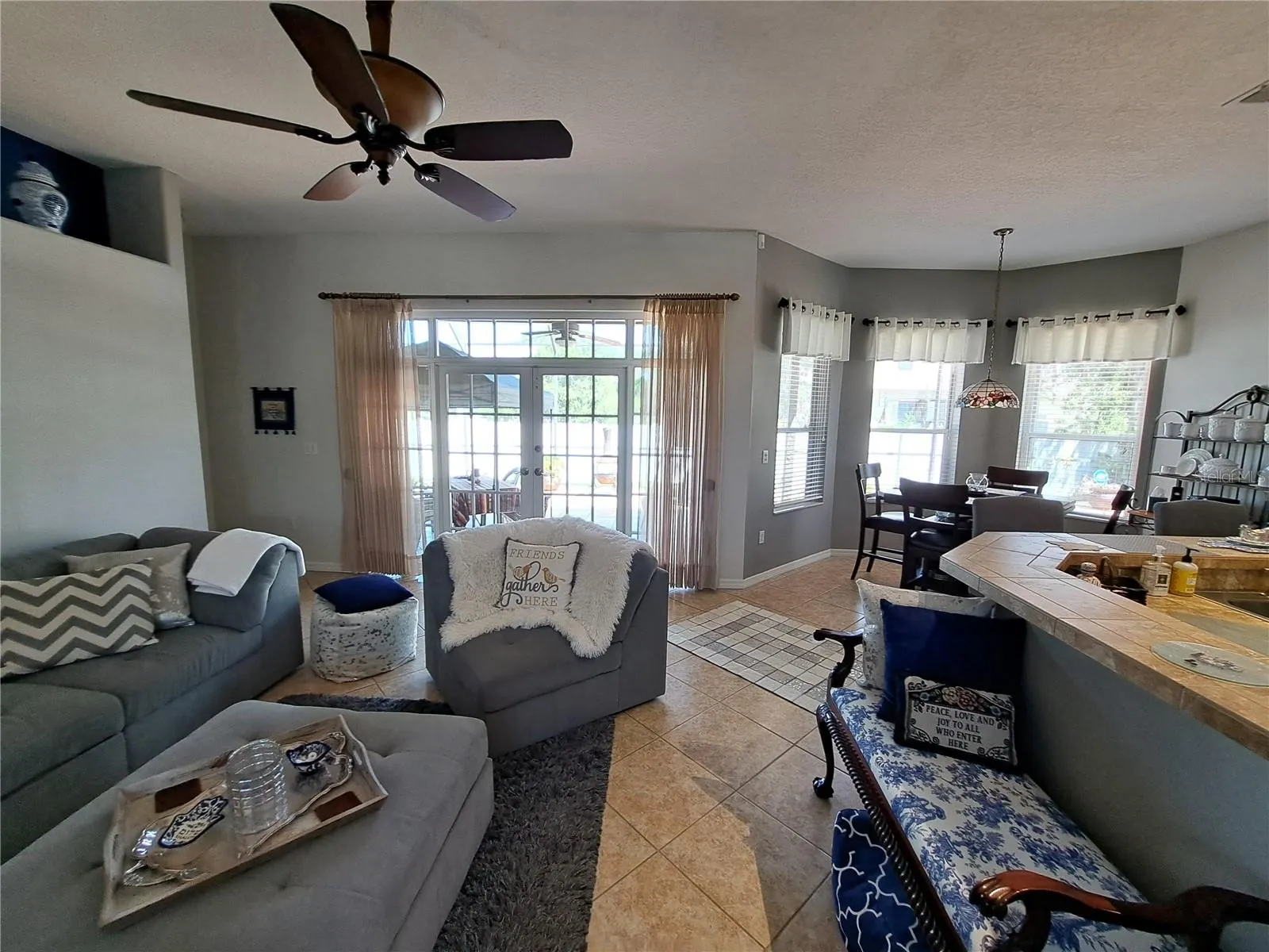 2863 MIDDLETON CIR