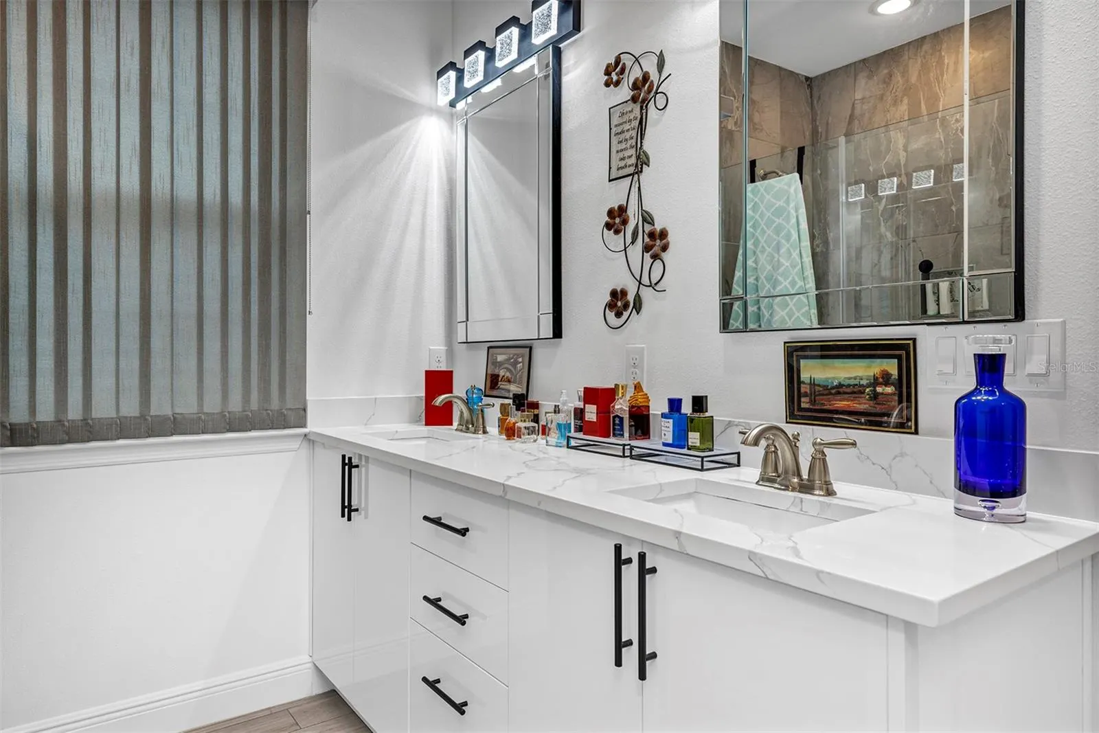 379 VILLA SORRENTO CIR