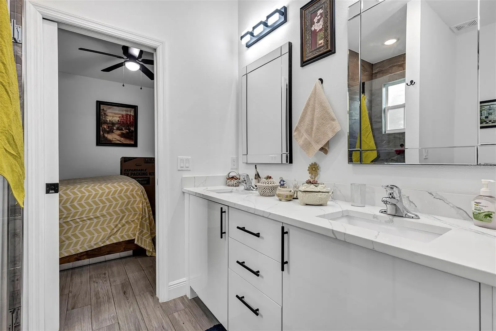 379 VILLA SORRENTO CIR