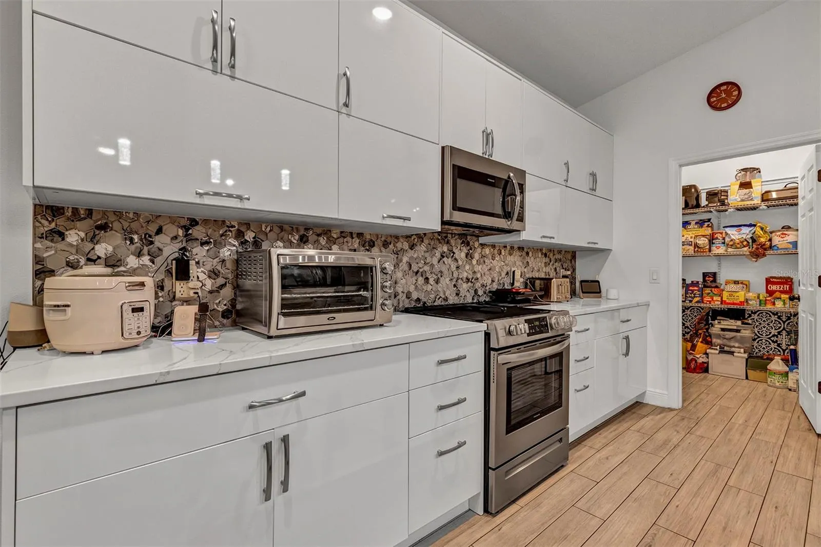379 VILLA SORRENTO CIR