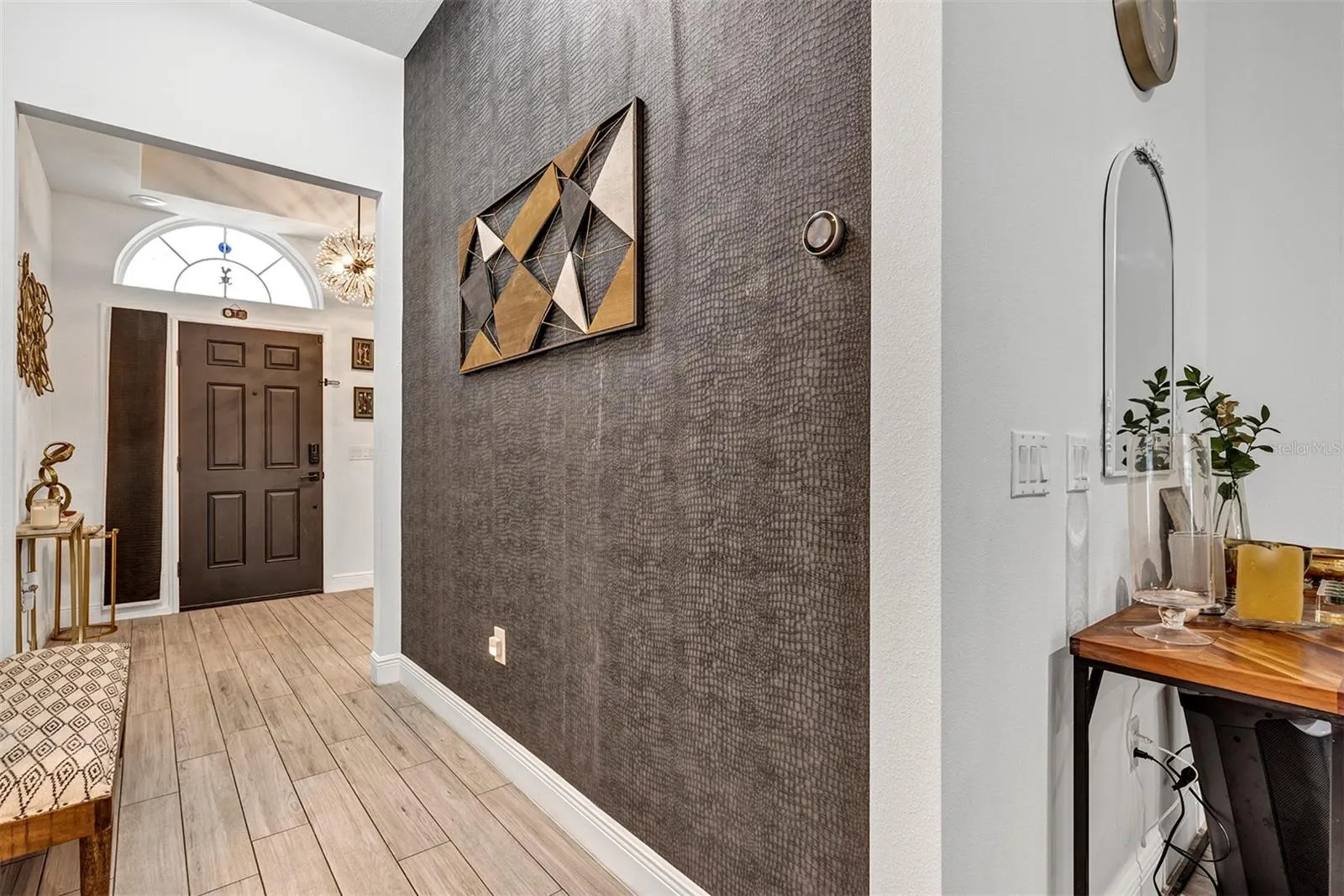 379 VILLA SORRENTO CIR