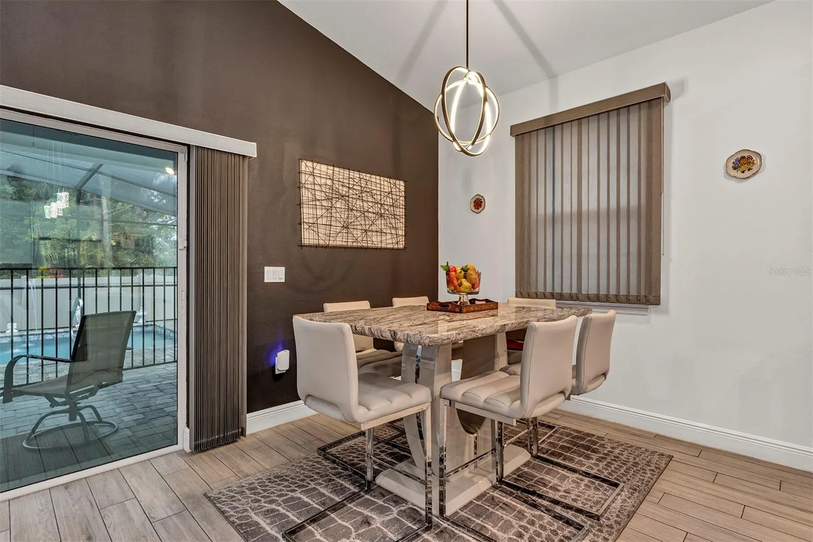 379 VILLA SORRENTO CIR