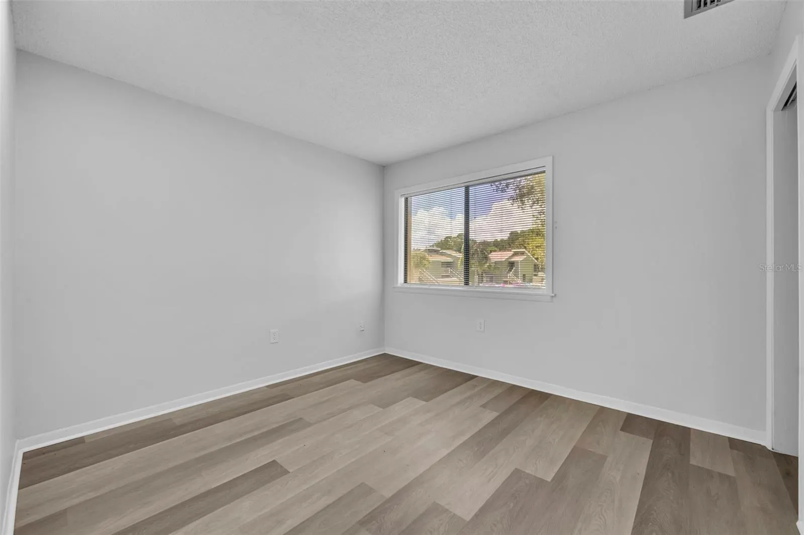5089 EAGLESMERE DR #D09, #D09
