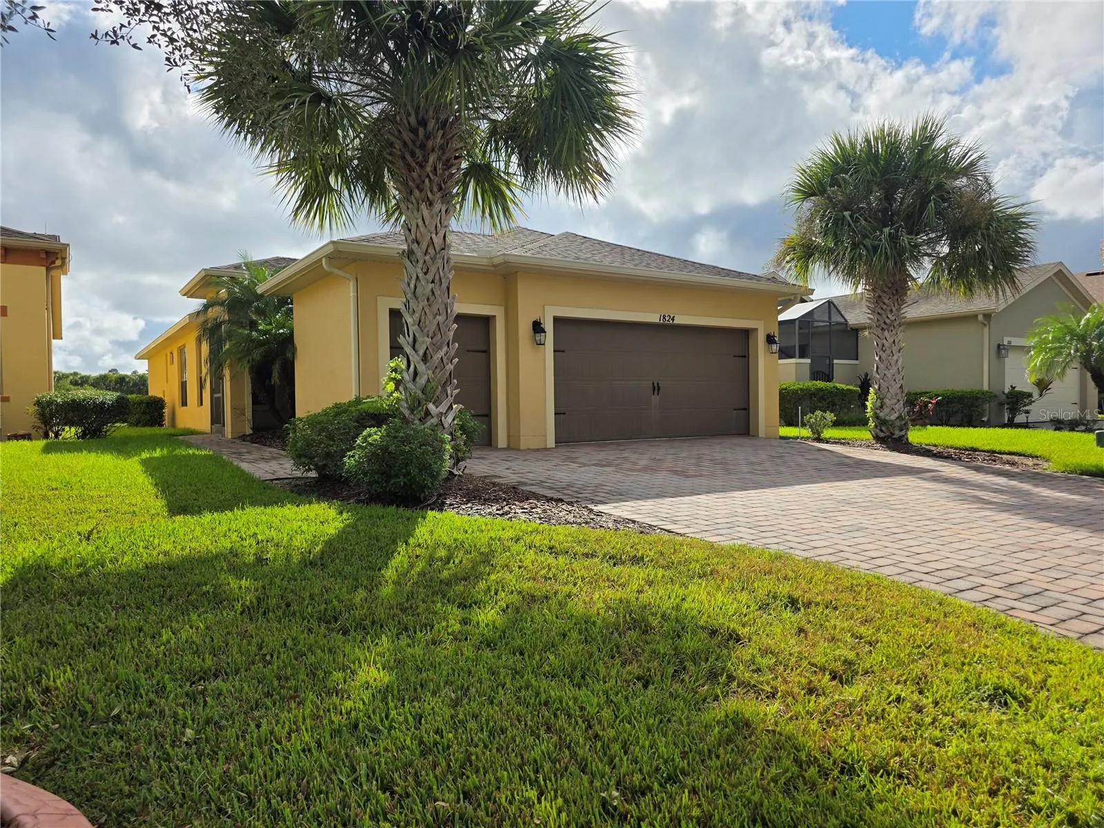 1824 PELICAN HILL WAY