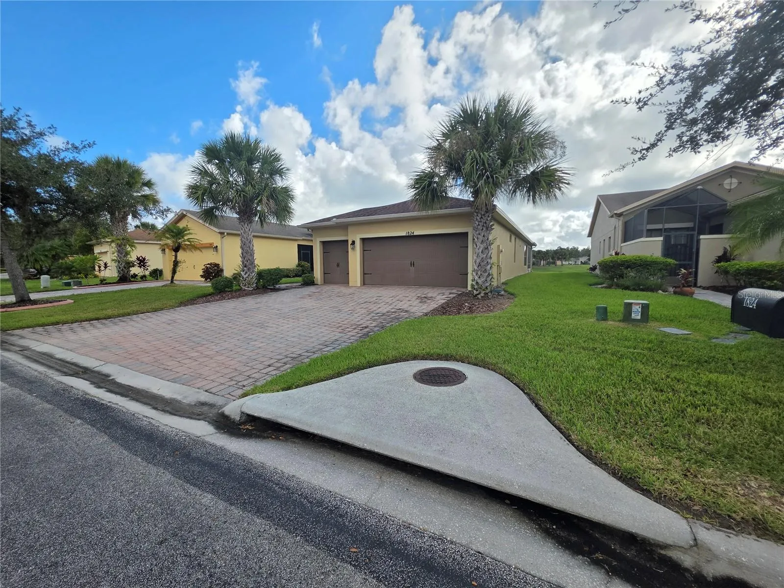 1824 PELICAN HILL WAY