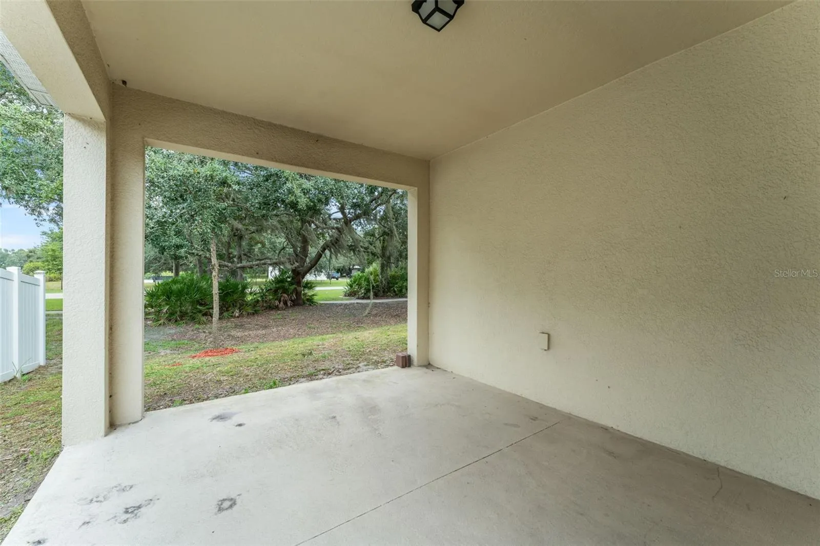 5583 SABAL DR