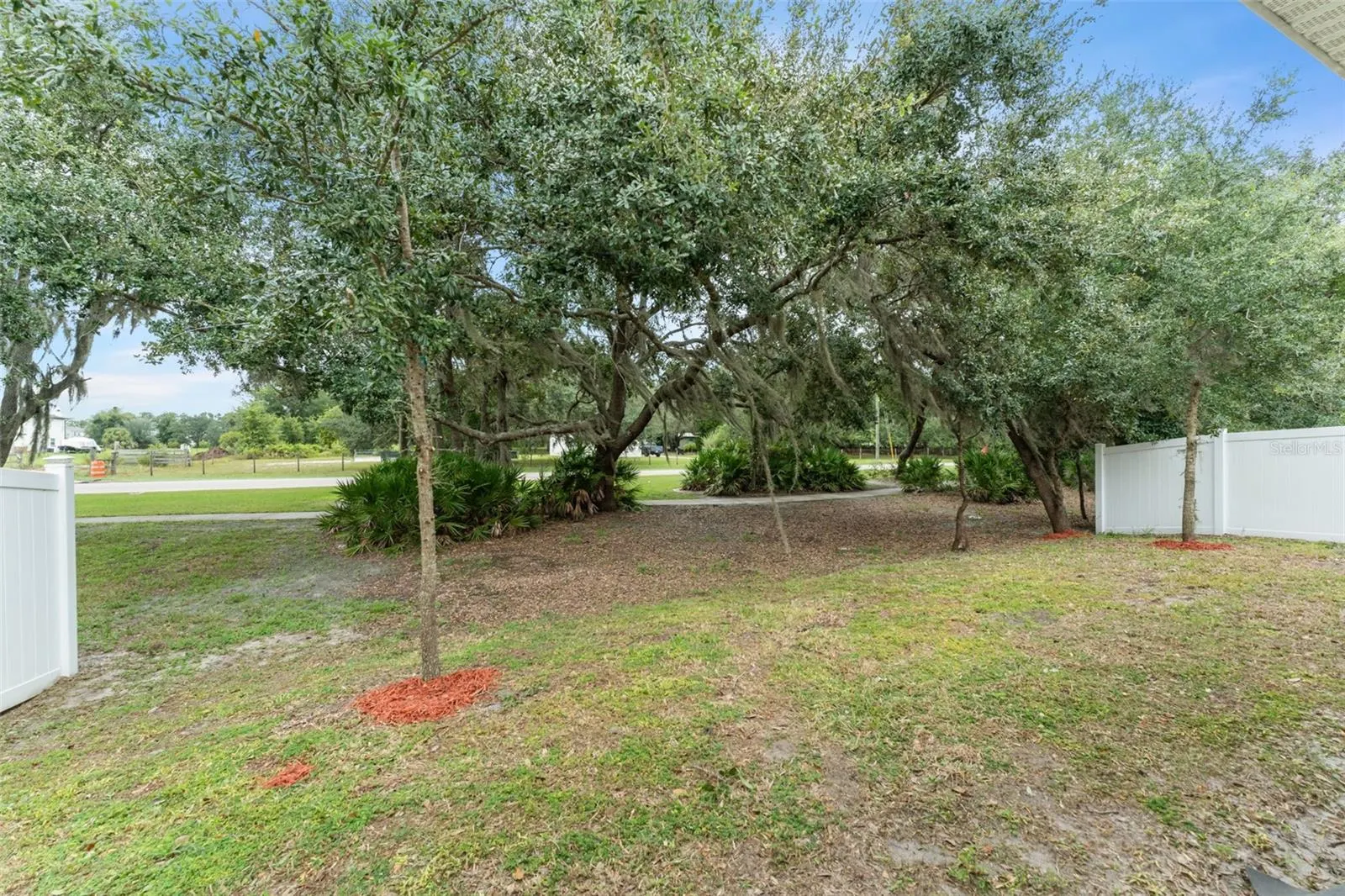5583 SABAL DR