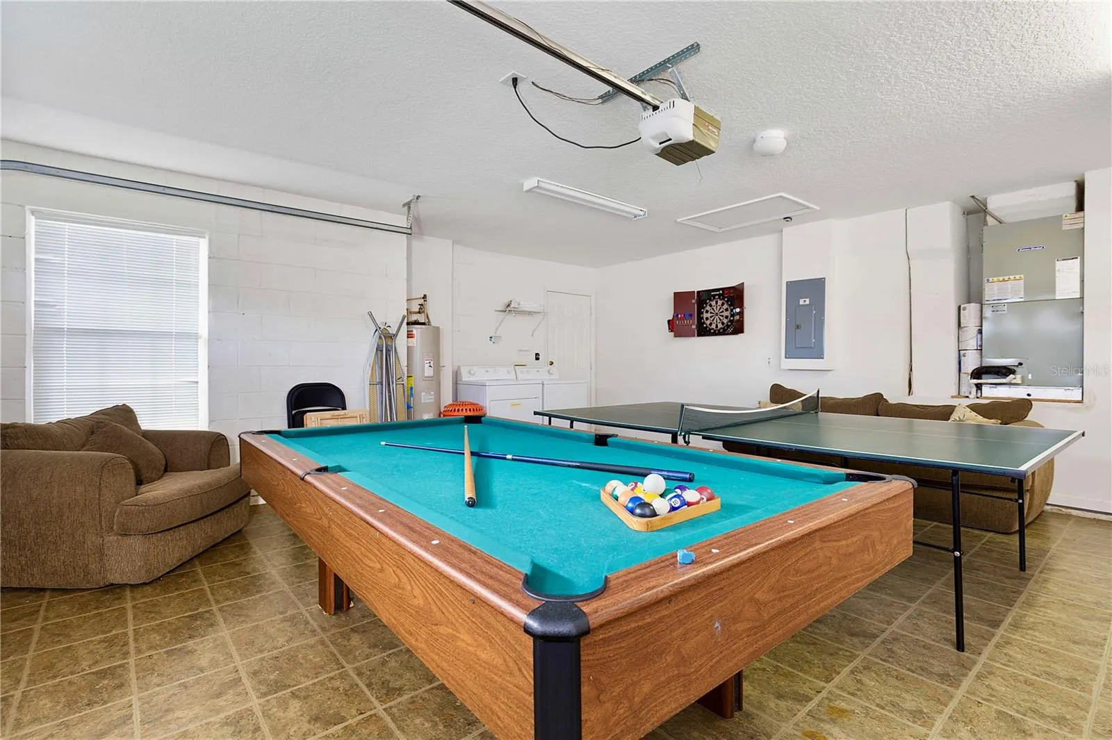 8117 FAN PALM WAY
