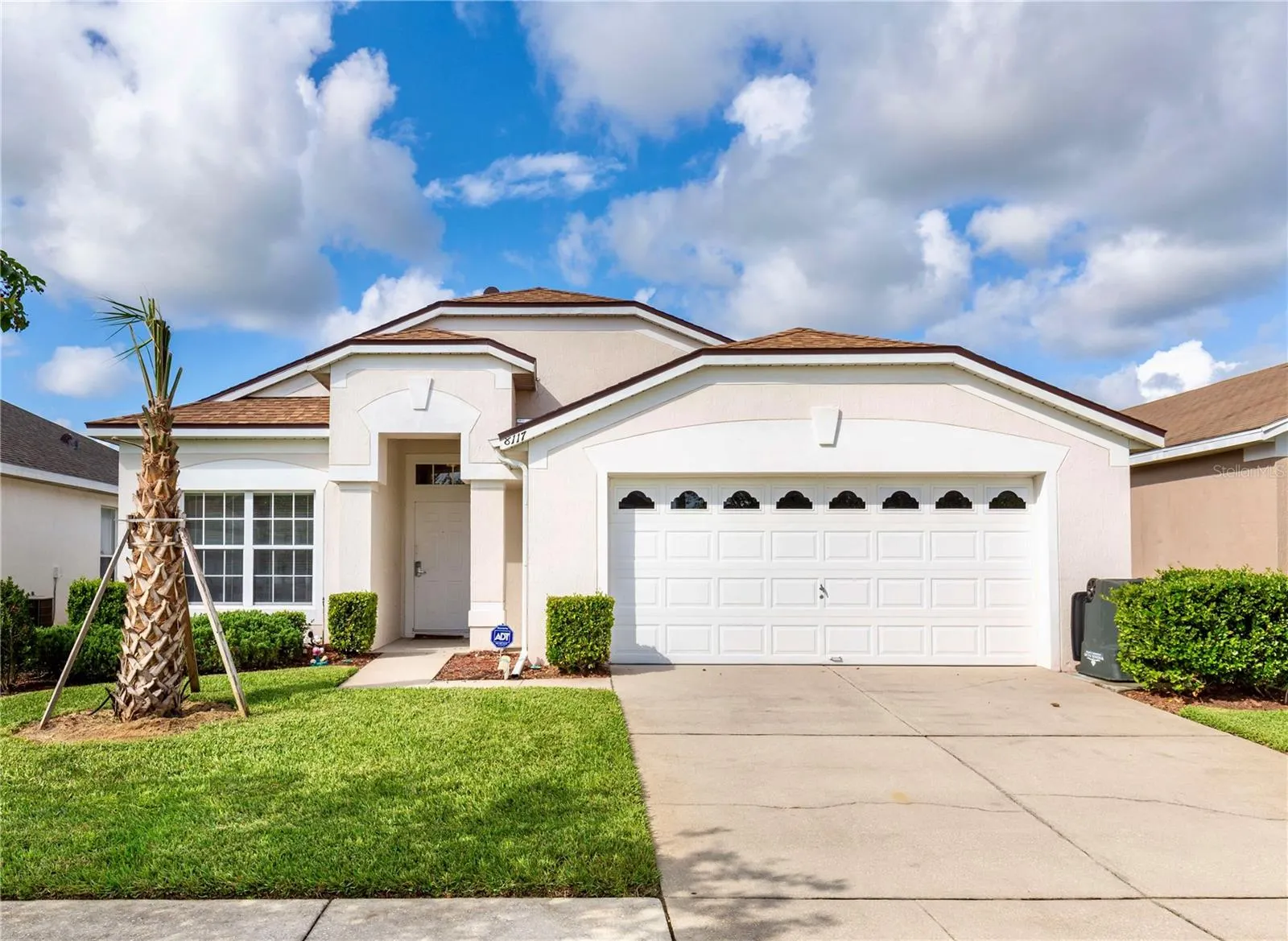 8117 FAN PALM WAY