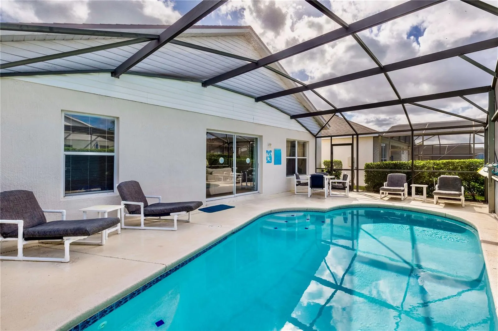 8117 FAN PALM WAY