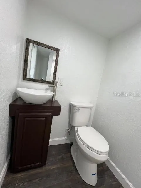 1526 LAKEWOOD RD