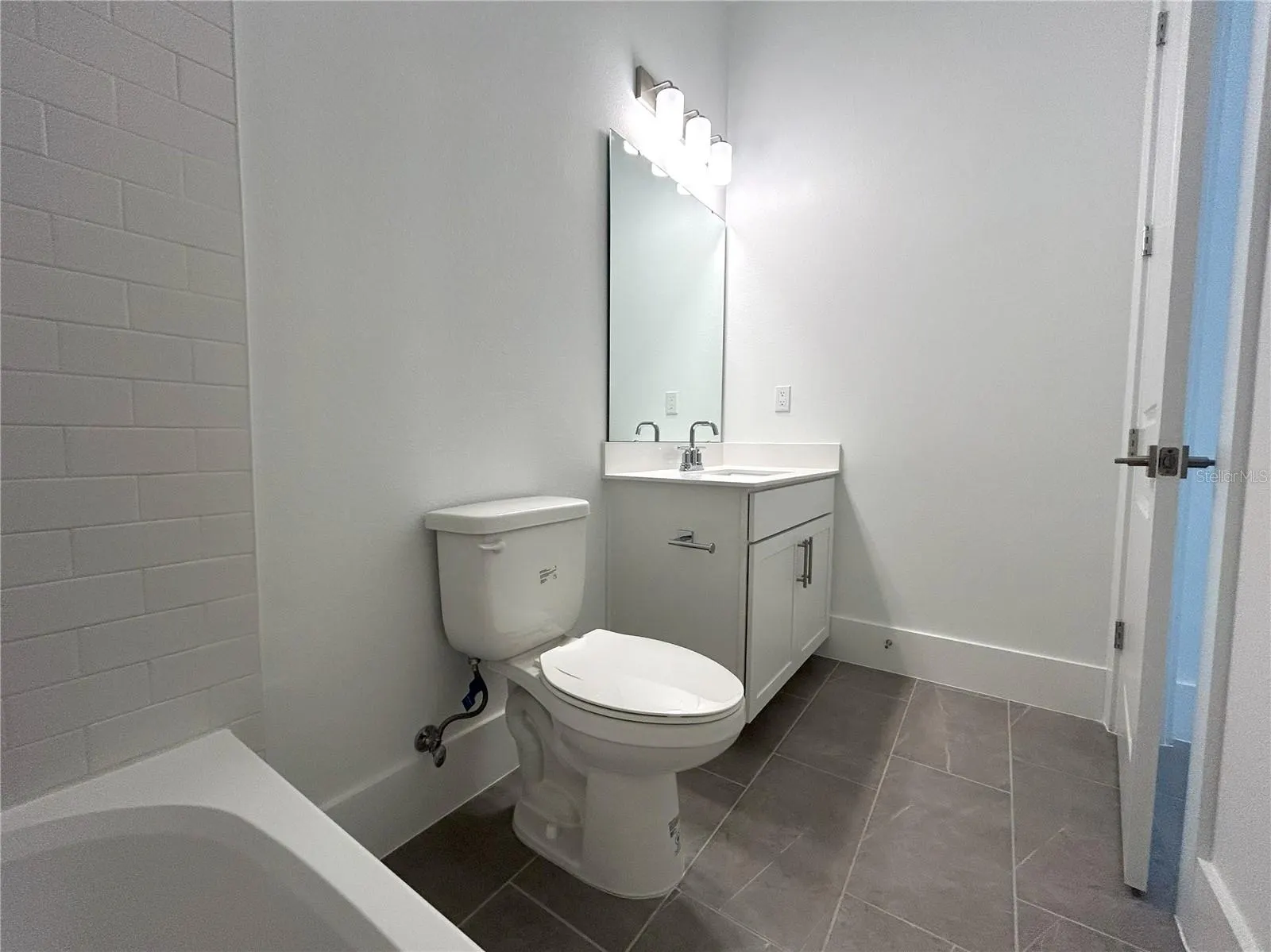 12615 CLEAR SAPPHIRE DR