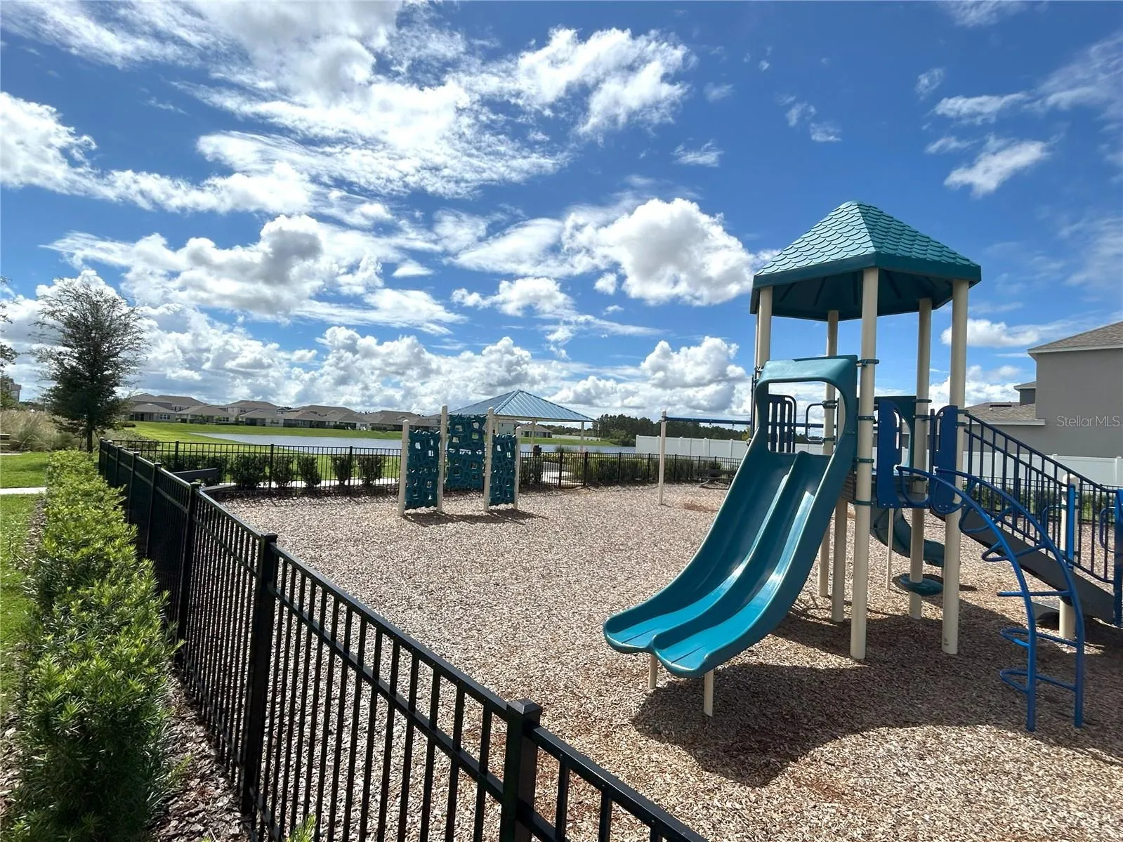 12615 CLEAR SAPPHIRE DR