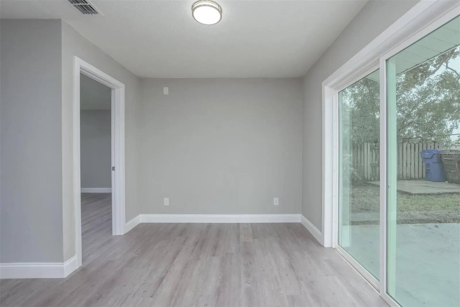 2503 MILL RUN BLVD