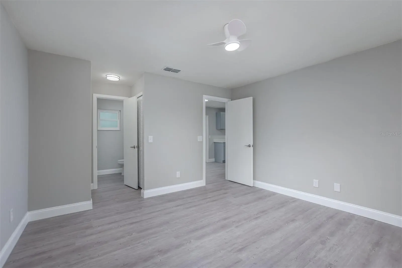 2503 MILL RUN BLVD