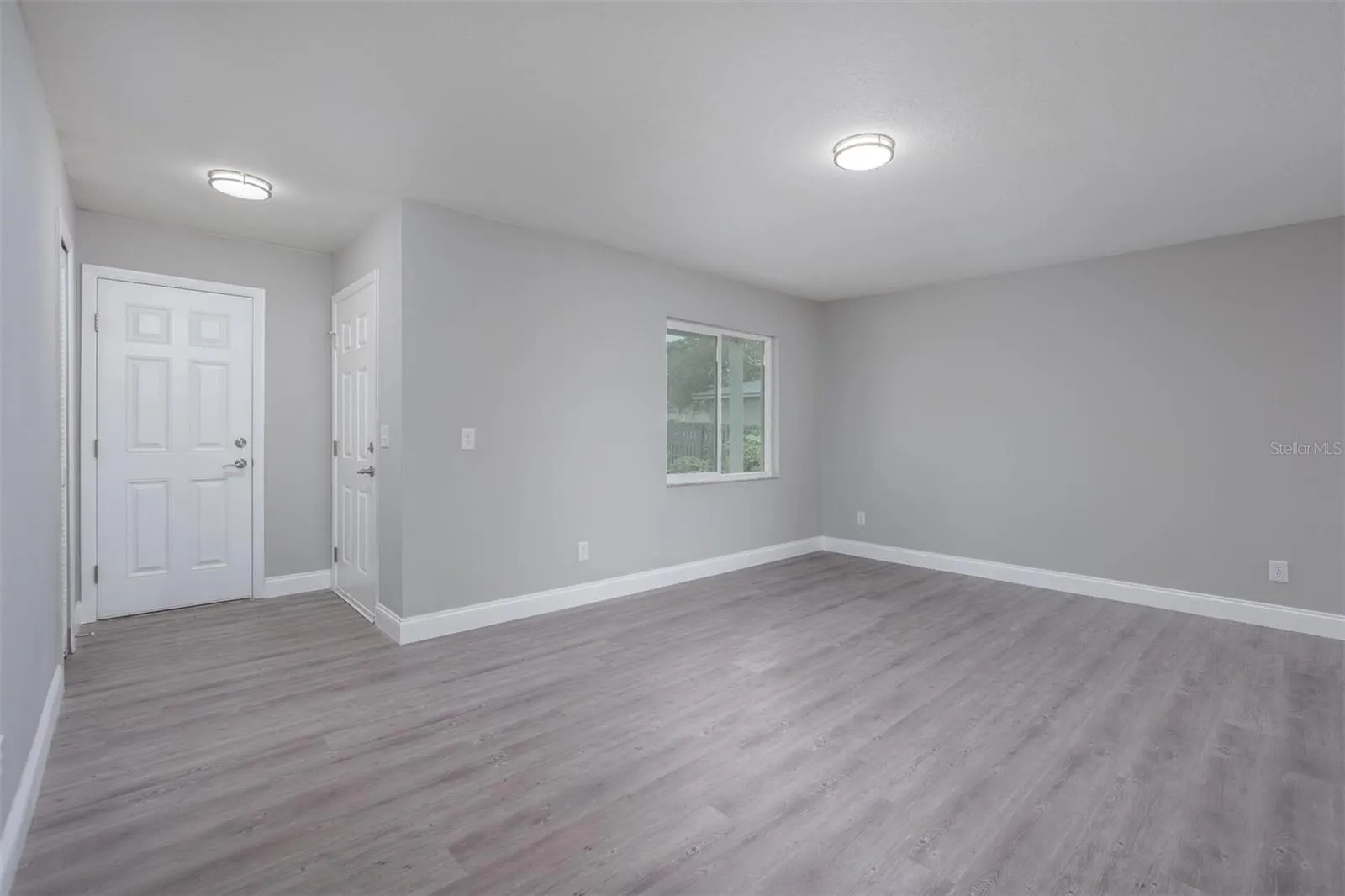 2503 MILL RUN BLVD
