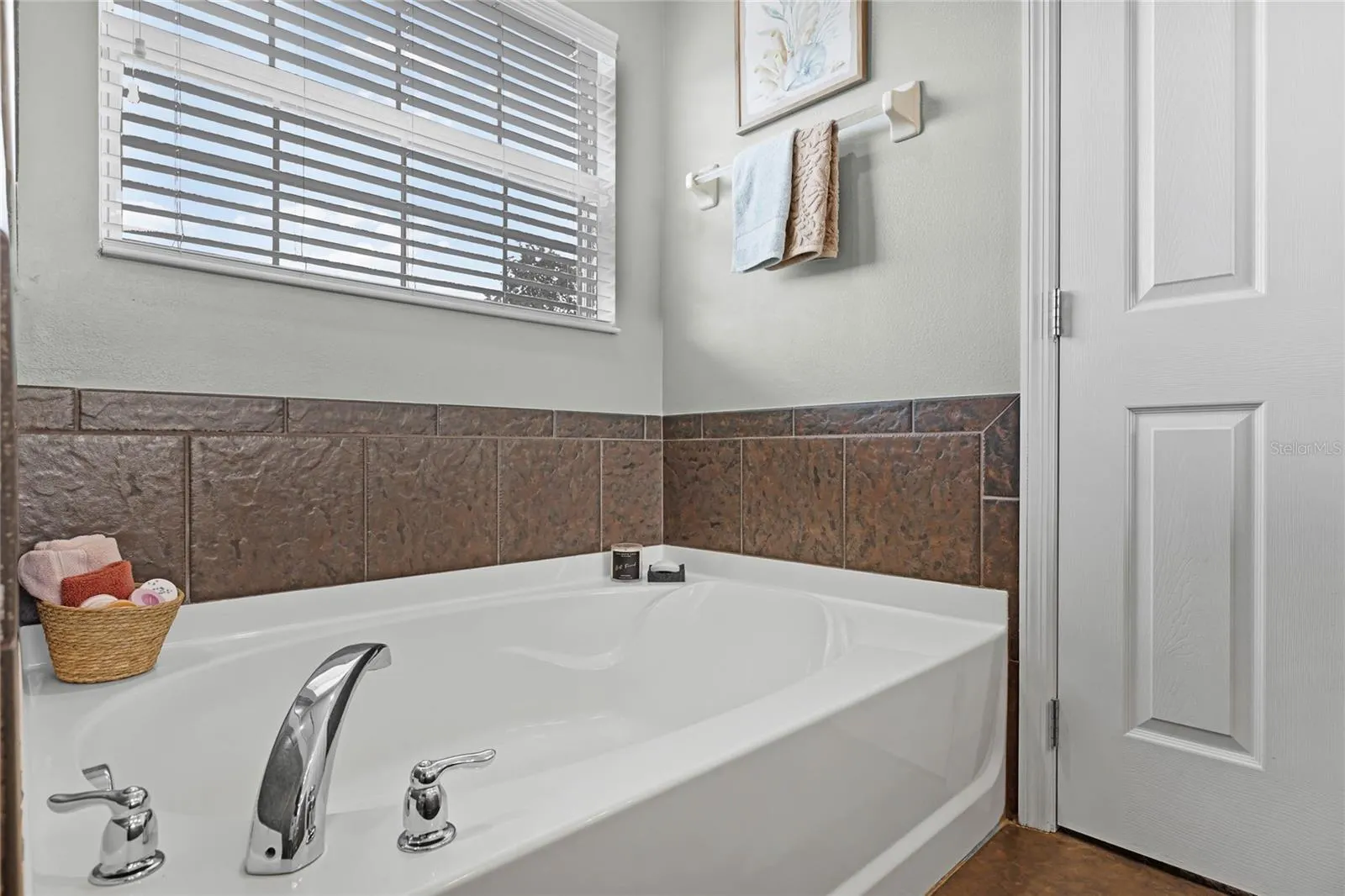 9228 CARDINAL MEADOW TRL