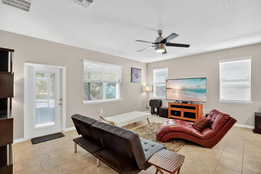 992 BALDWIN COVE WAY