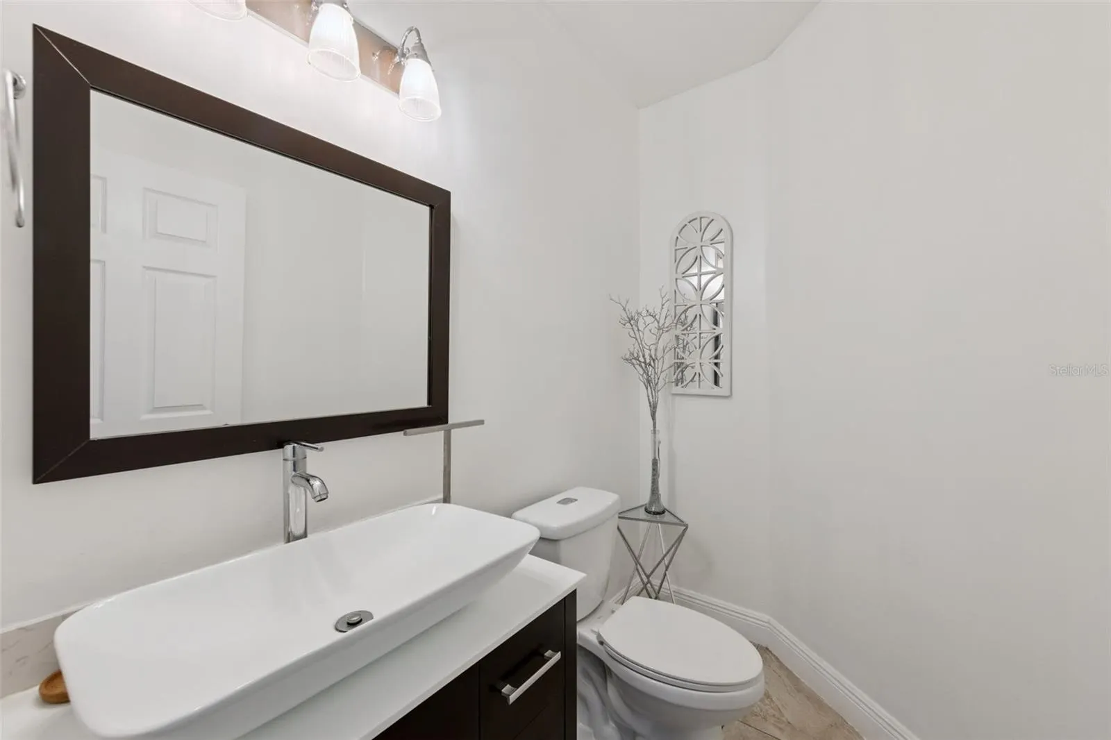 3057 ZAHARIAS DR