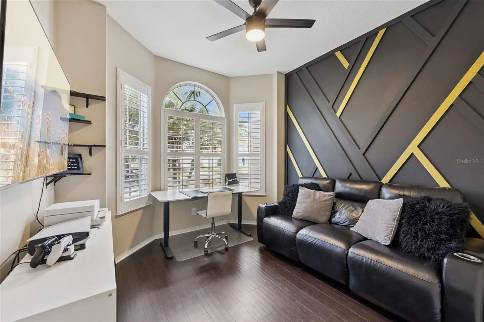 3057 ZAHARIAS DR