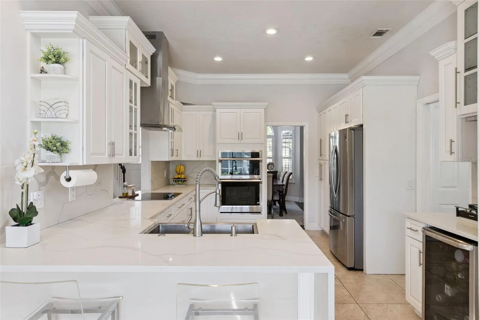 3057 ZAHARIAS DR
