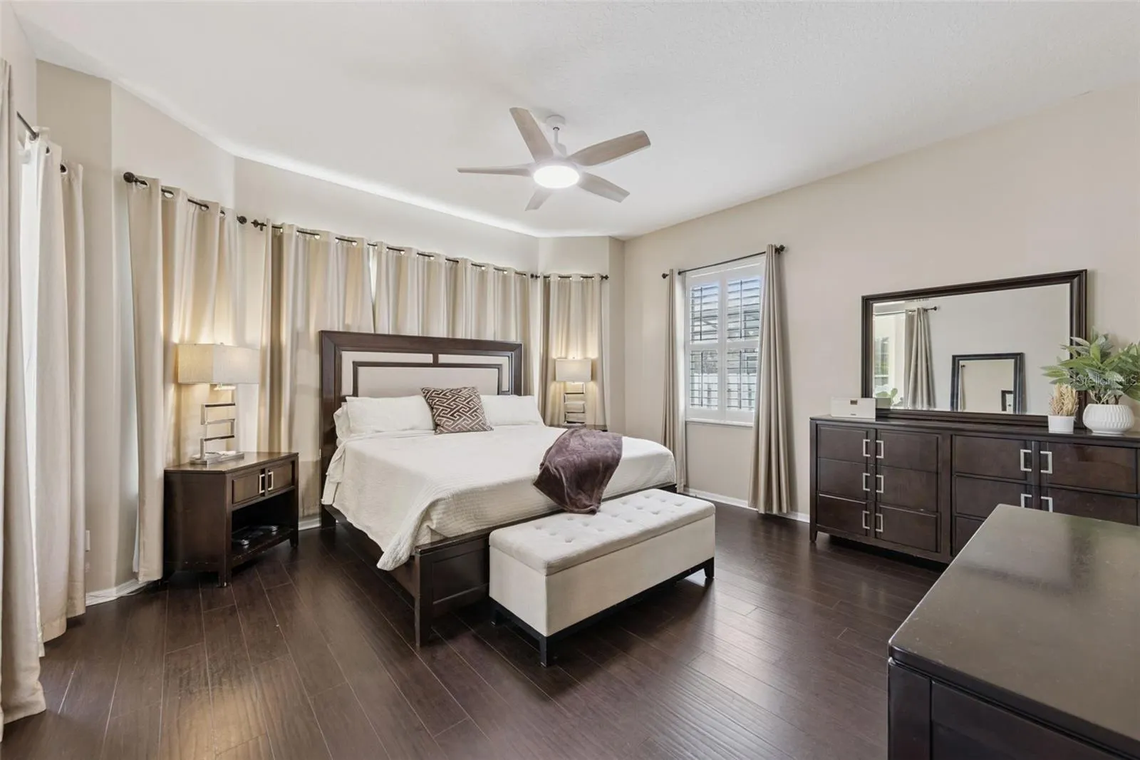 3057 ZAHARIAS DR