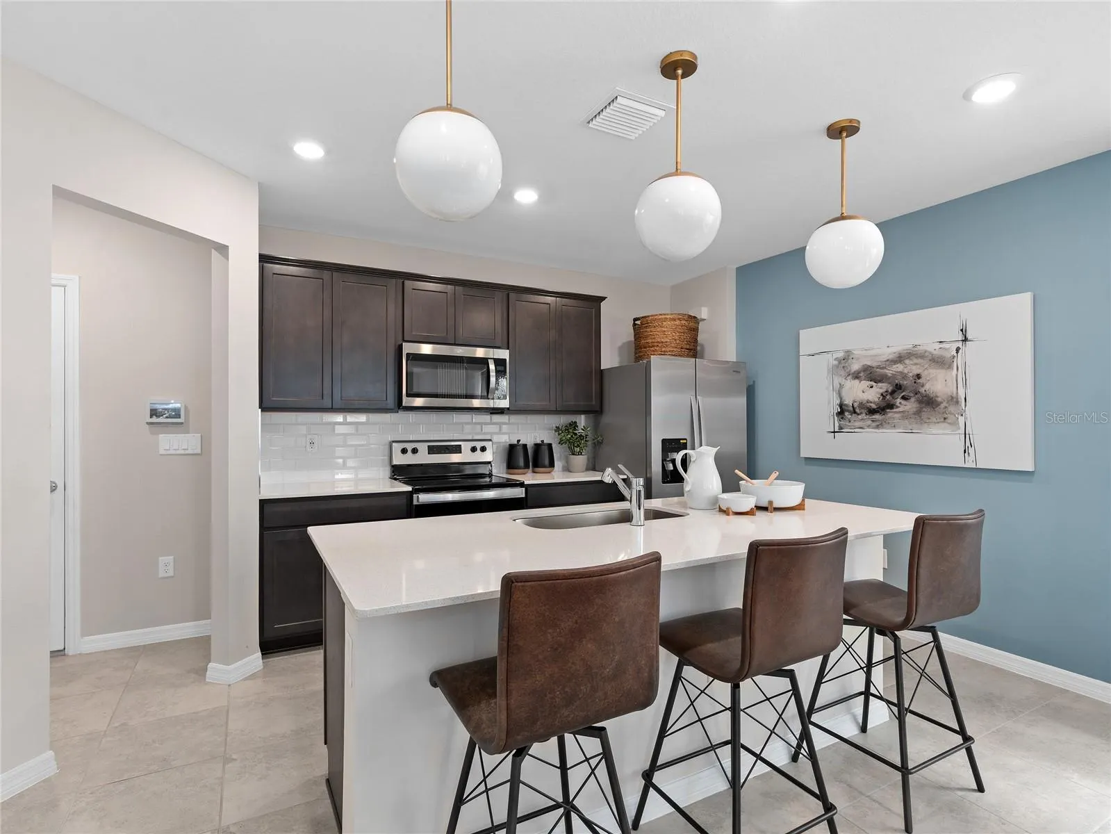 1889 SUMMER SERENITY DR