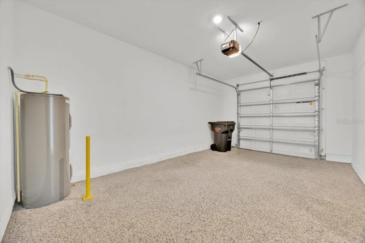 848 LONGBOAT DR