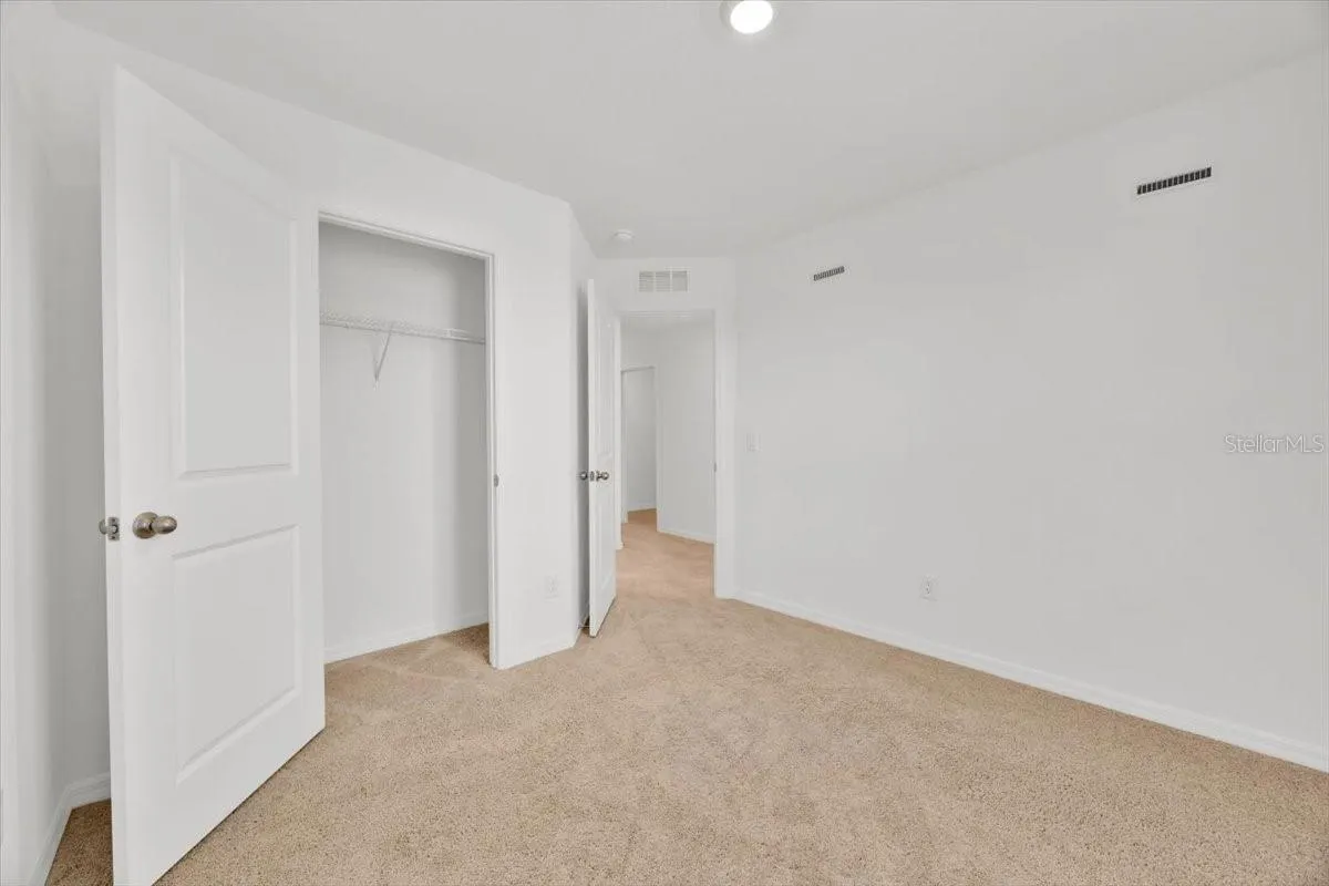 848 LONGBOAT DR