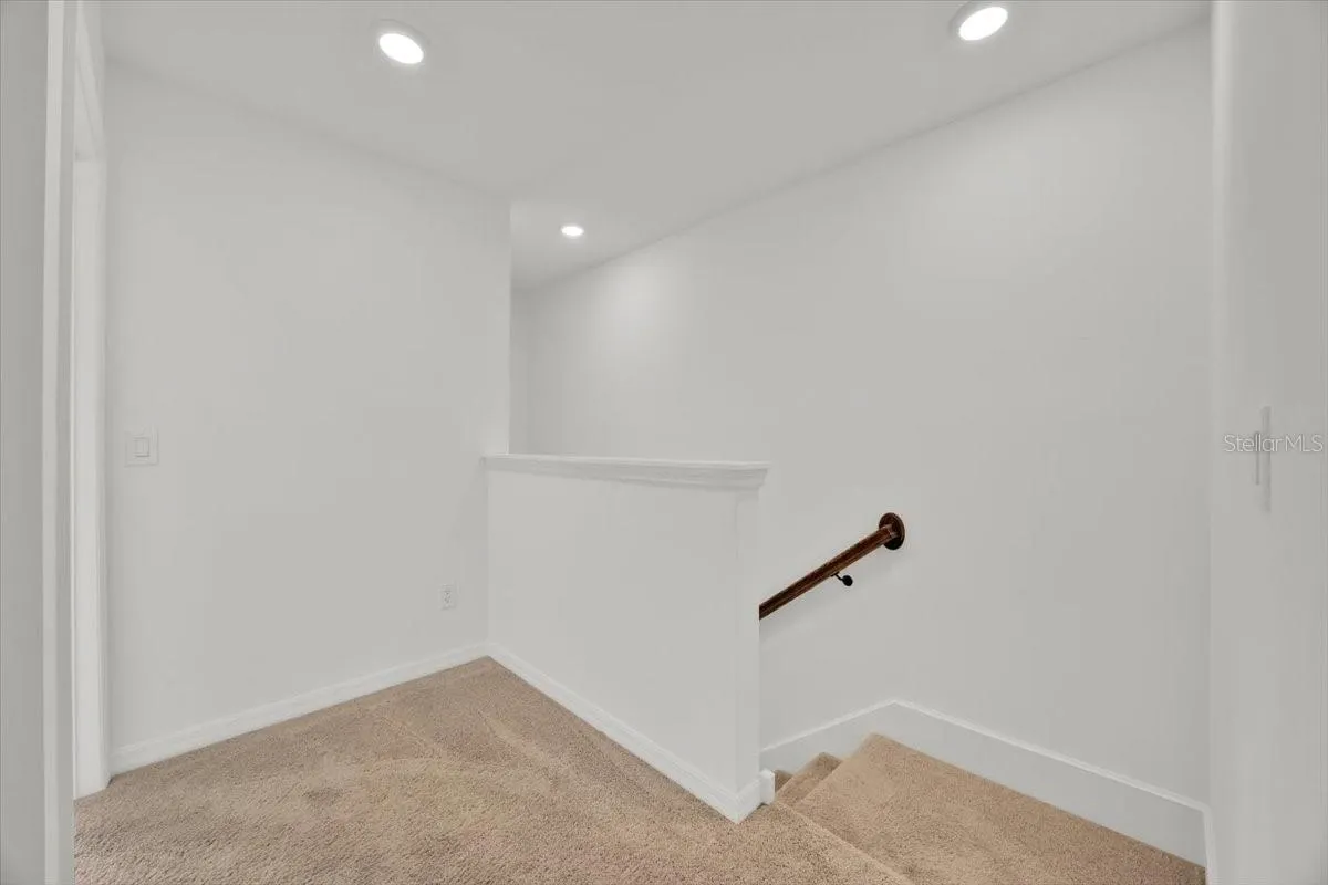848 LONGBOAT DR