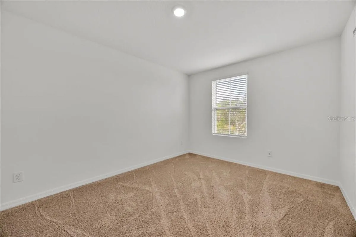 848 LONGBOAT DR
