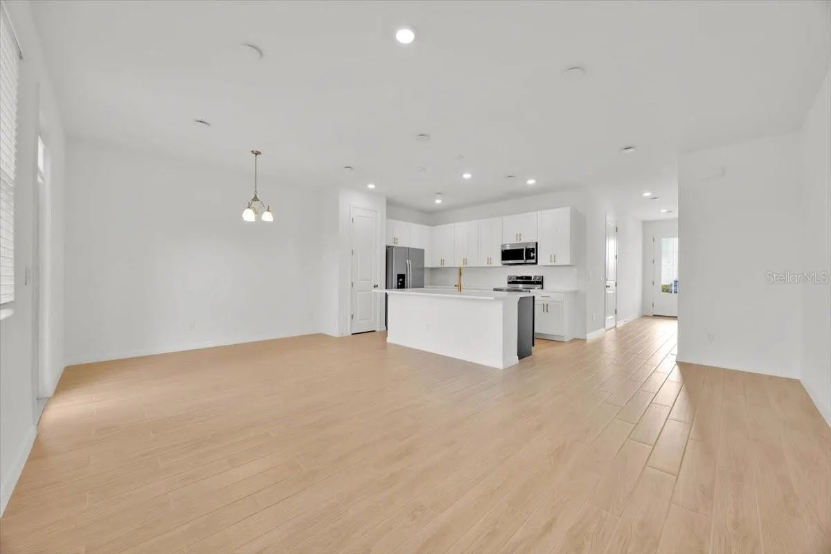 848 LONGBOAT DR