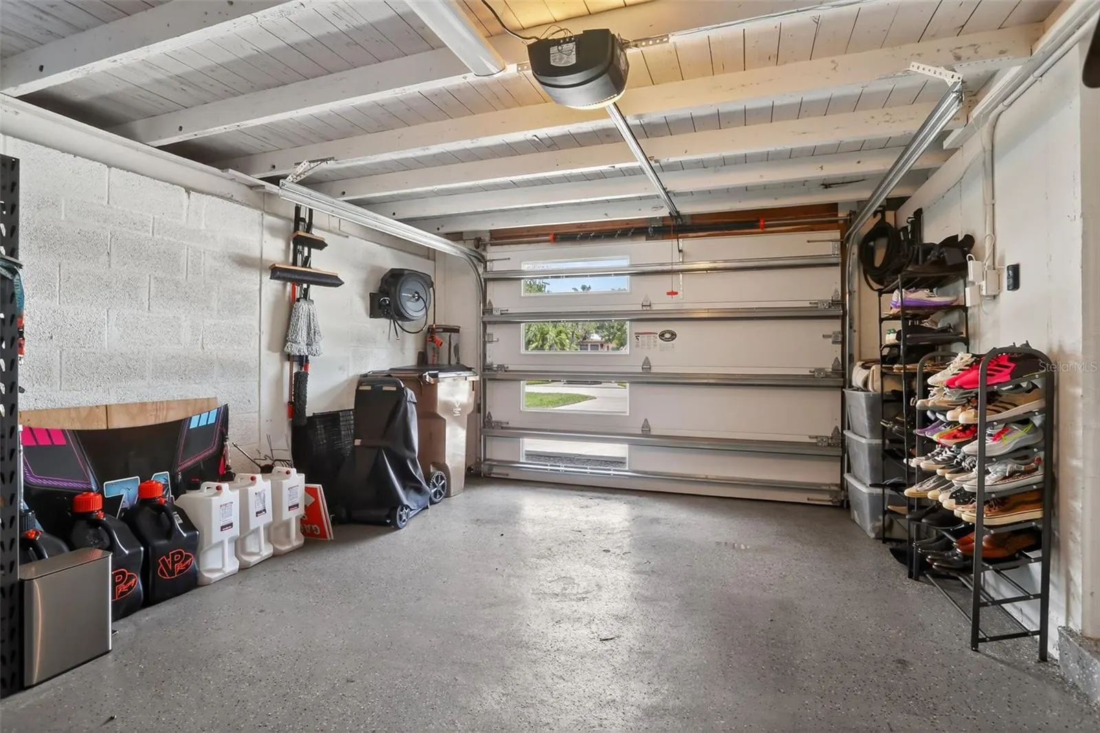 906 SE 13TH CT