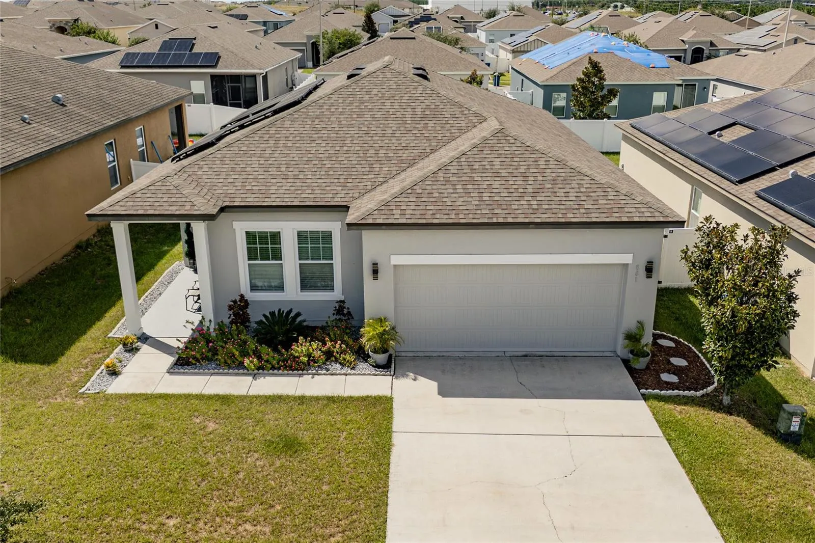 881 ORCHID GROVE BLVD