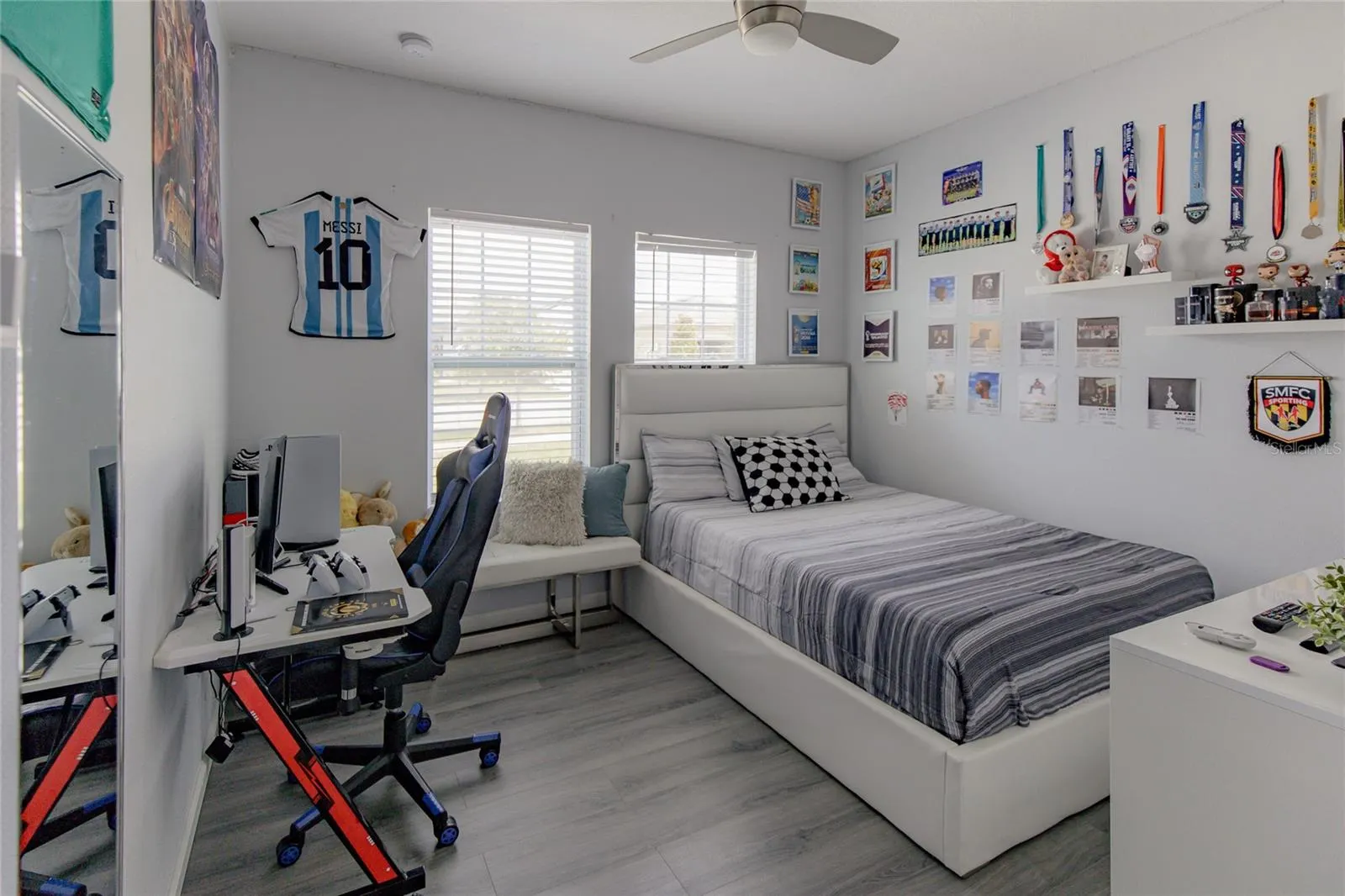 881 ORCHID GROVE BLVD