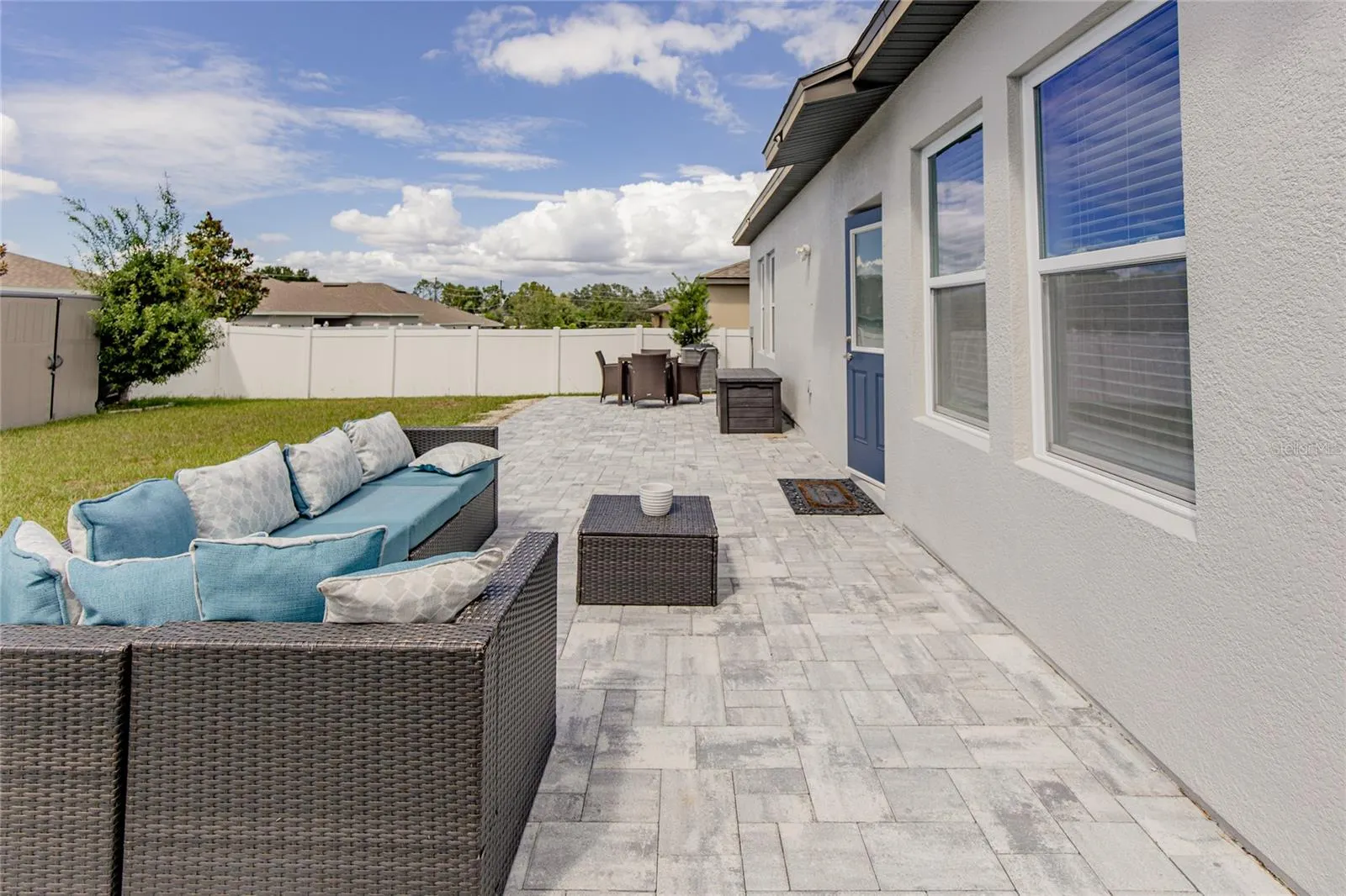 881 ORCHID GROVE BLVD