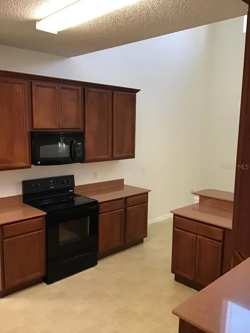 407 BIG SIOUX CT