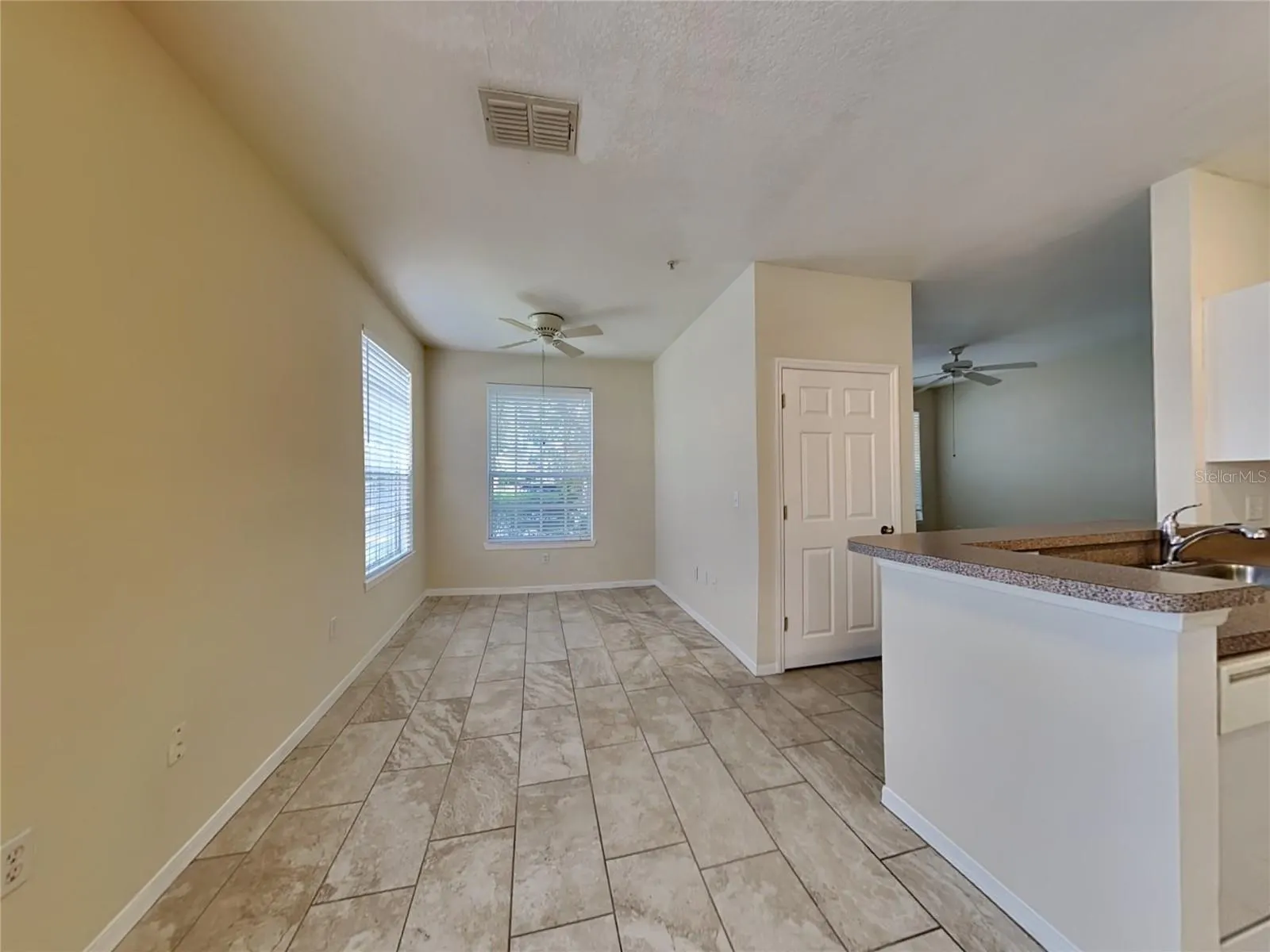 832 GRAND REGENCY PT #102, #102