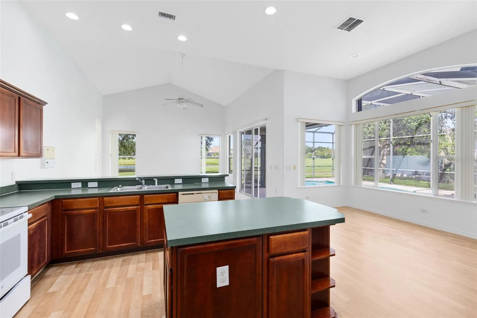 1704 BRIDGETS CT
