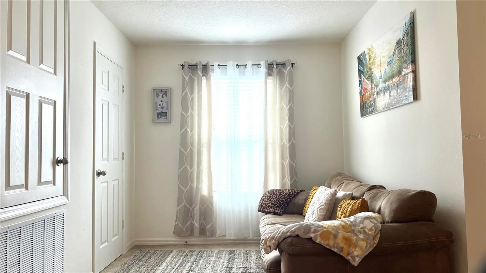 2517 INTERLOCK DR