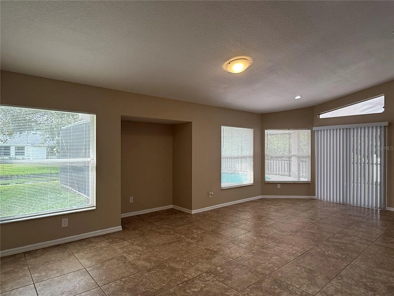7729 GREENBORO DR