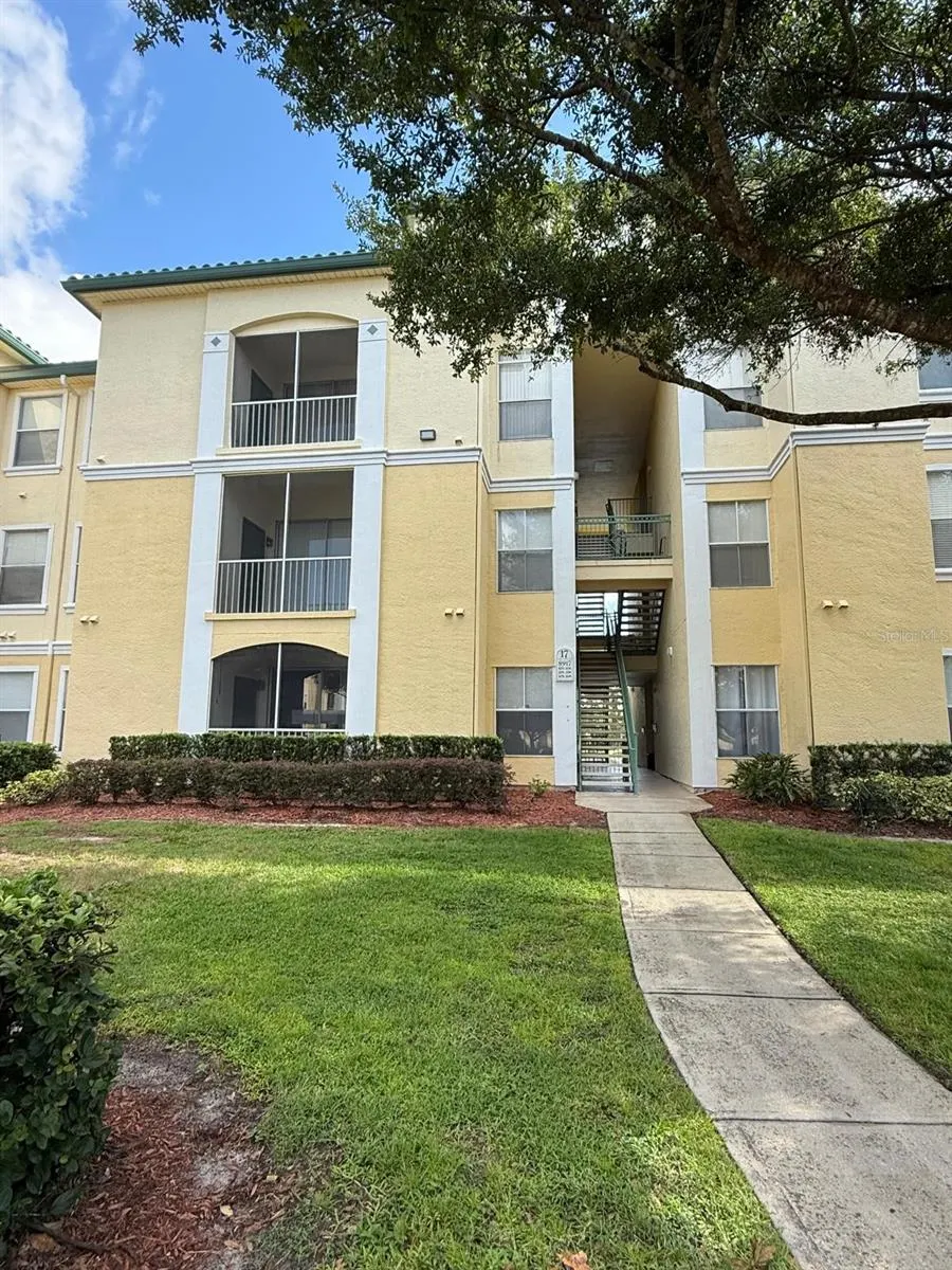 8917 LEGACY CT #207, #207